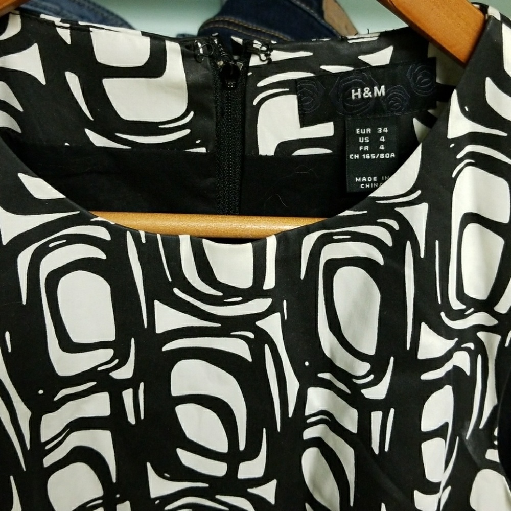 Nice H & M sleeveless dress - Picture 3 of 5